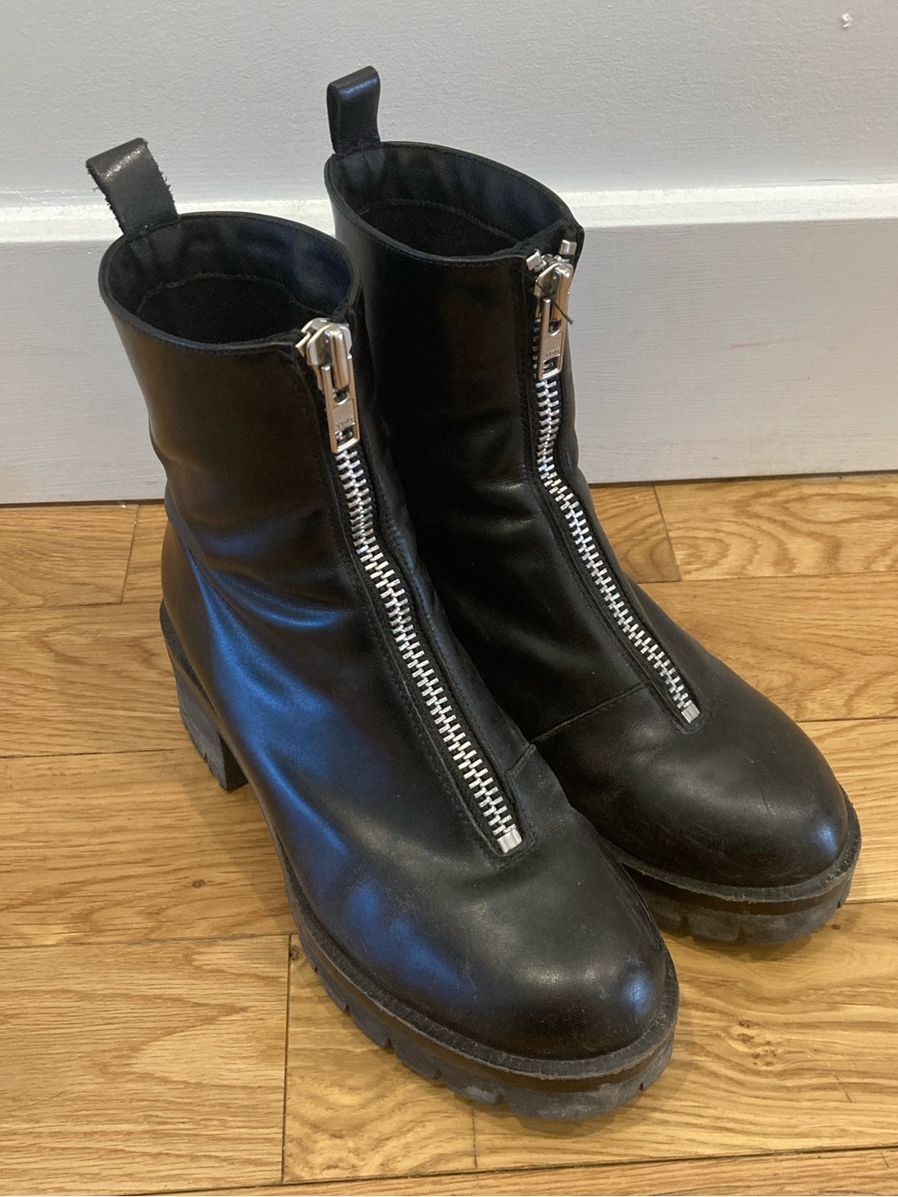 L'Intervalle - Zip Up Booties